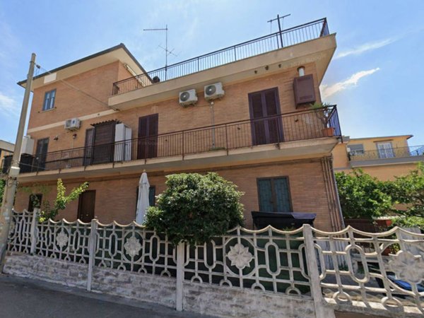 appartamento in vendita a Roma in zona Acilia