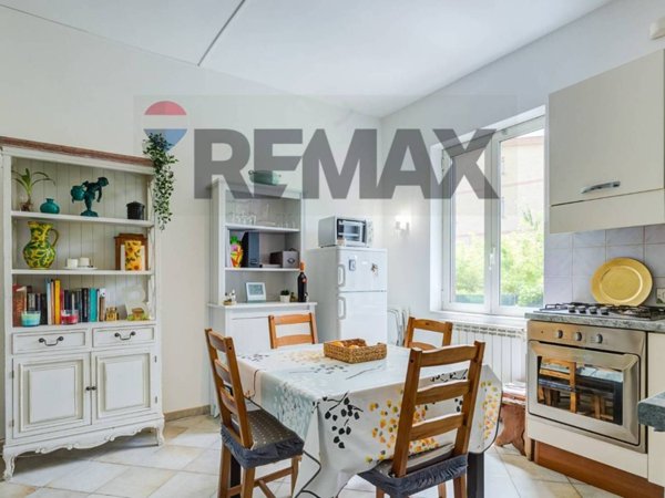 appartamento in vendita a Roma in zona Casal Morena