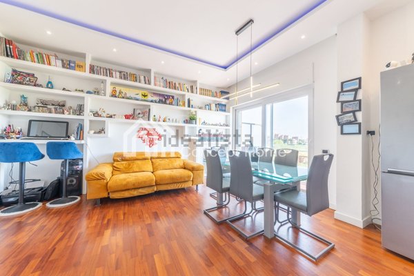 appartamento in vendita a Roma in zona Cinecittà