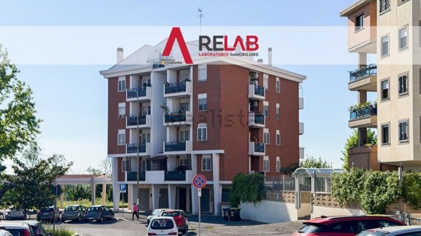 appartamento in vendita a Roma in zona Selva Candida