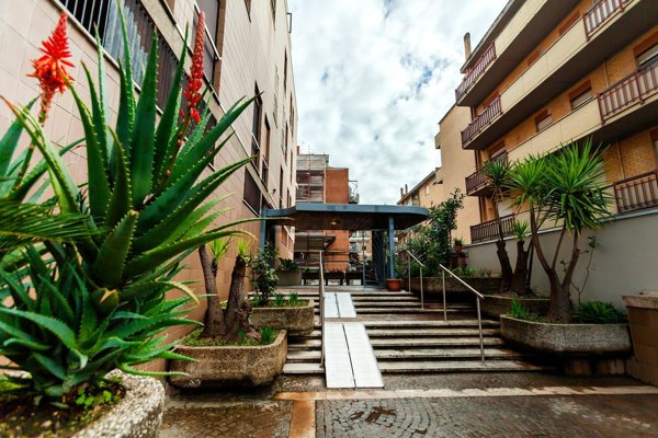 appartamento in vendita a Roma in zona Monte Sacro/Talenti