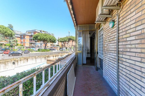 appartamento in vendita a Roma in zona Corviale