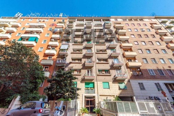 appartamento in vendita a Roma in zona Appio Latino