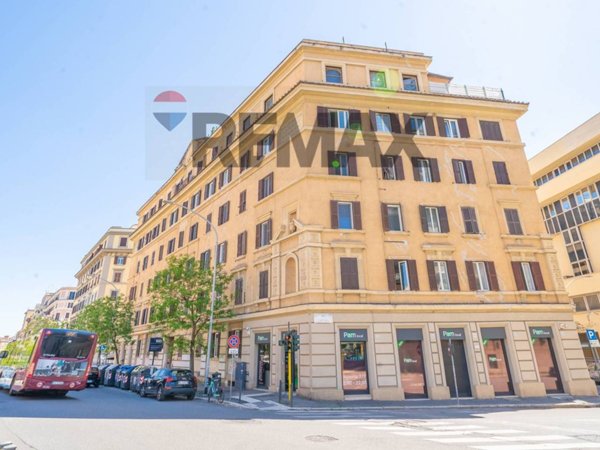 appartamento in vendita a Roma in zona Tuscolano