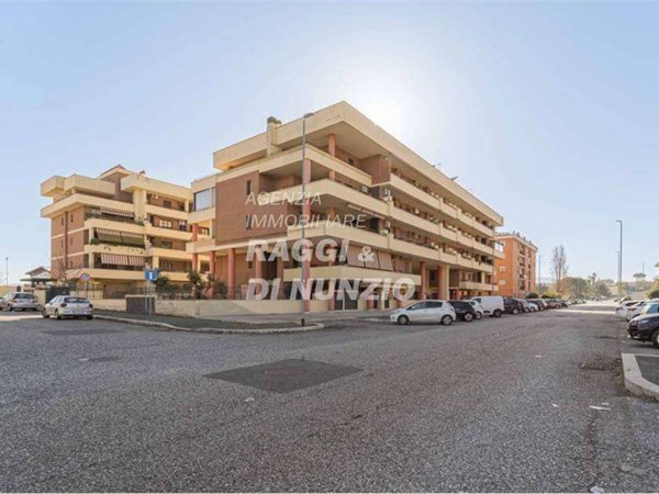 appartamento in vendita a Roma in zona Borghesiana