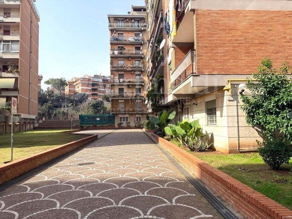 appartamento in vendita a Roma in zona Portuense