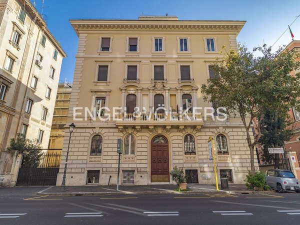 appartamento in vendita a Roma in zona Rione Borgo