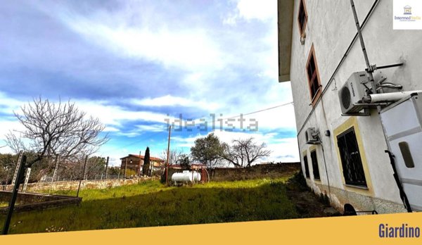 appartamento in vendita a Roma in zona Finocchio