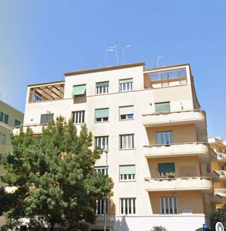 appartamento in vendita a Roma in zona Della Vittoria