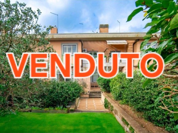 casa indipendente in vendita a Roma in zona Olgiata