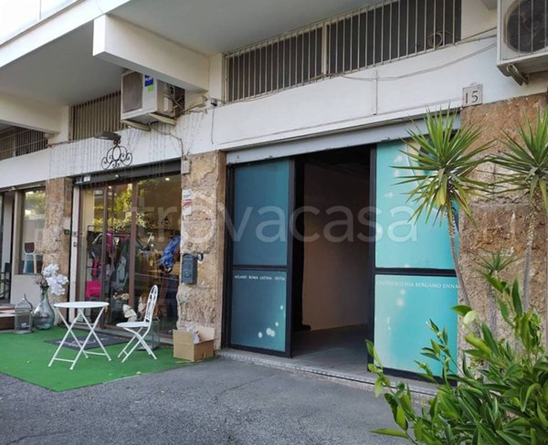 negozio in vendita a Roma in zona Giuliano Dalmata