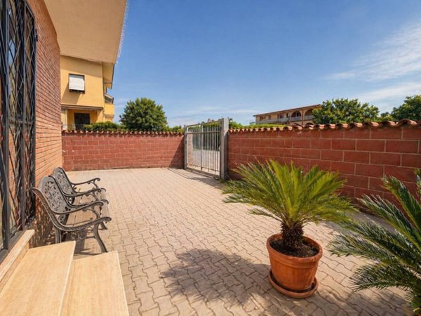 appartamento in vendita a Roma in zona Finocchio