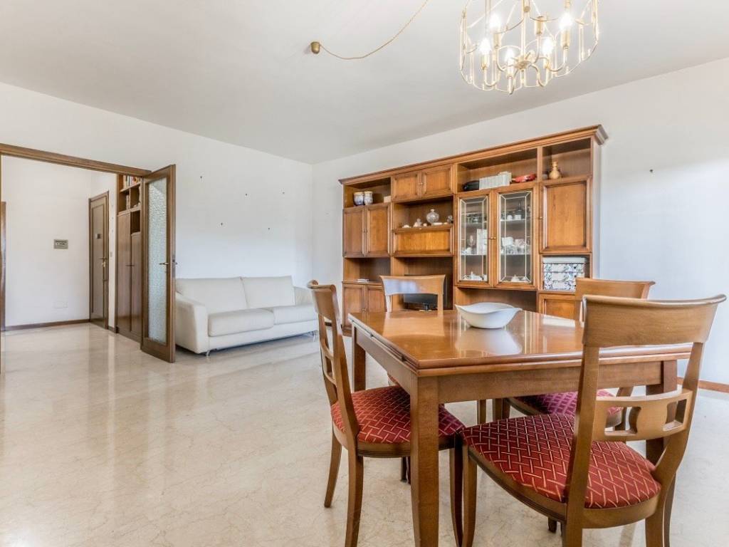 appartamento in vendita a Roma in zona Giuliano Dalmata