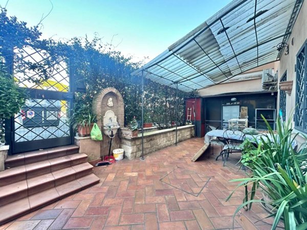 appartamento in vendita a Roma in zona Appio Claudio