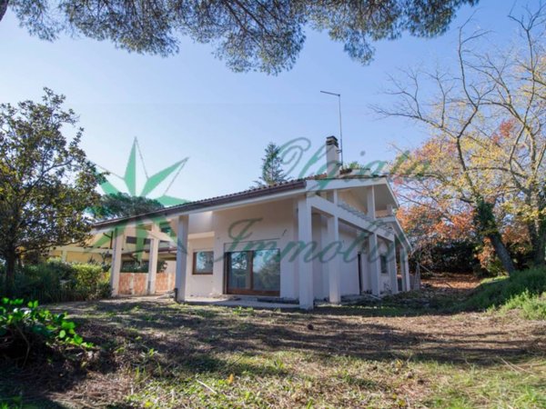 casa indipendente in vendita a Roma in zona Olgiata