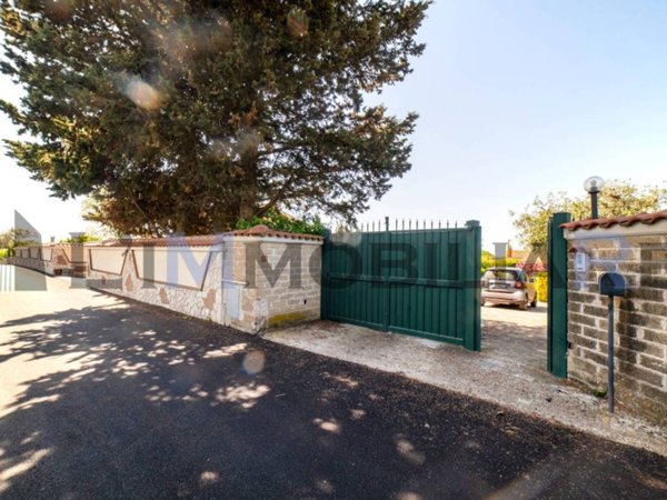 casa indipendente in vendita a Roma in zona Trigoria