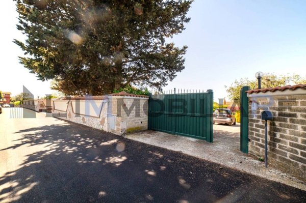 casa indipendente in vendita a Roma in zona Monte Migliore