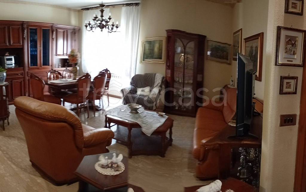 appartamento in vendita a Roma in zona Torre Maura