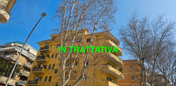 appartamento in vendita a Roma in zona Appio Latino