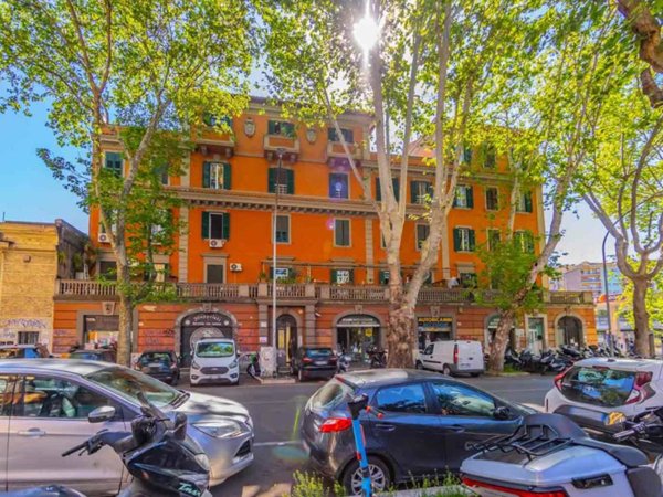 appartamento in vendita a Roma in zona Ostiense