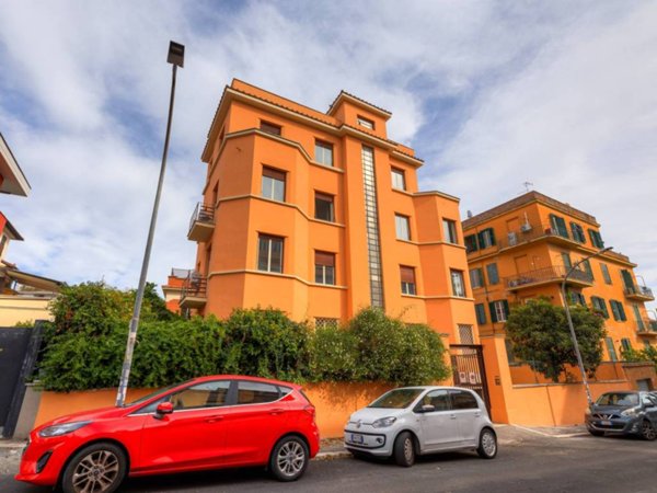 appartamento in vendita a Roma in zona Gianicolense