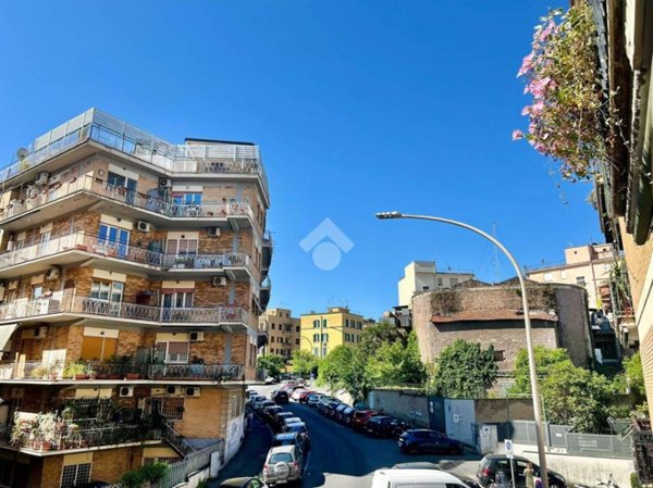 appartamento in vendita a Roma in zona Monte Sacro/Talenti