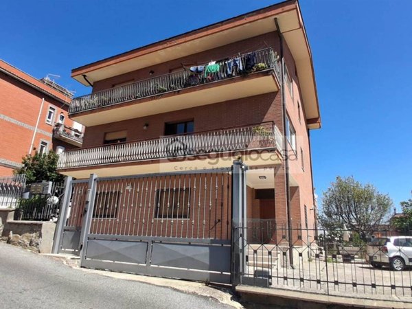 appartamento in vendita a Roma in zona Tor di Quinto