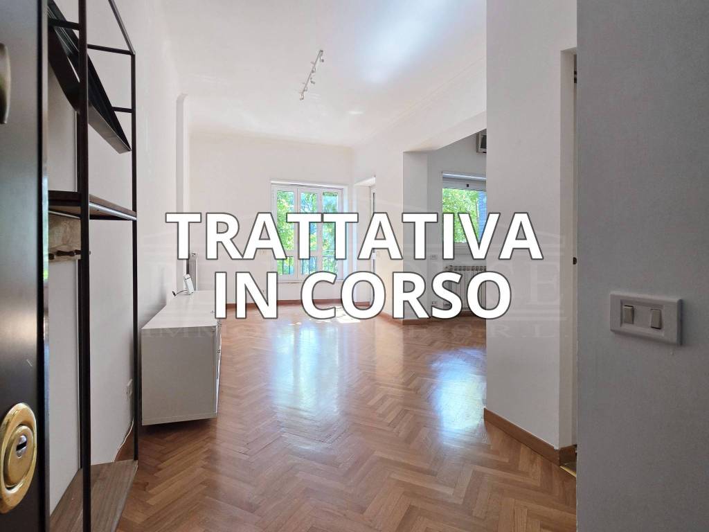 appartamento in vendita a Roma in zona EUR