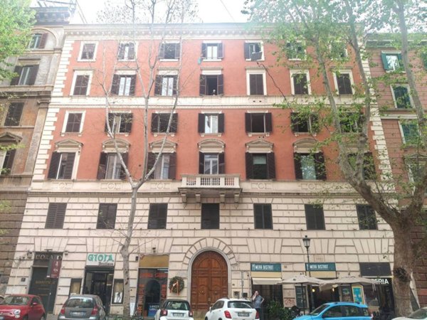 appartamento in vendita a Roma in zona Esquilino
