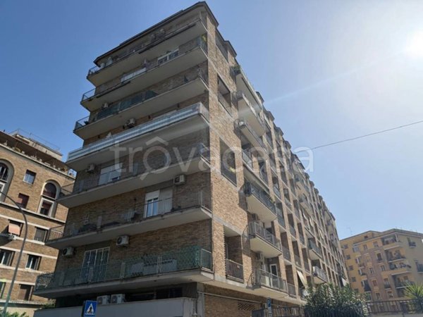appartamento in vendita a Roma in zona Ostiense