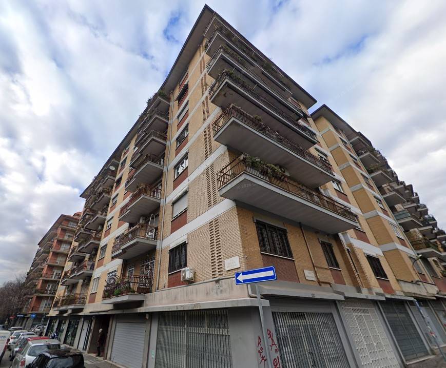 appartamento in vendita a Roma in zona Appio Latino