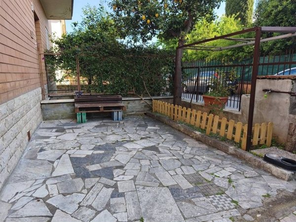 appartamento in vendita a Roma in zona Cinquina