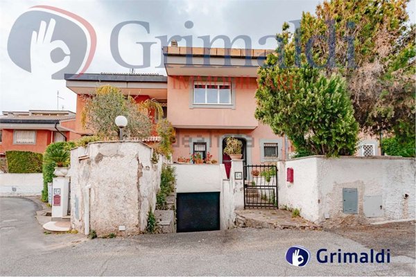 casa indipendente in vendita a Roma in zona Aurelio