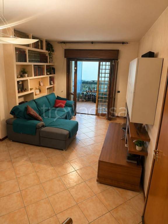 appartamento in vendita a Roma in zona Romanina