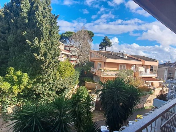 appartamento in vendita a Roma in zona Grottarossa
