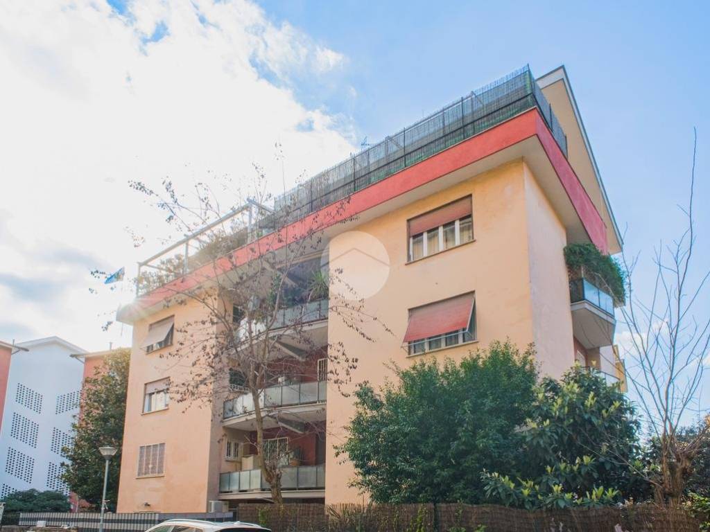 appartamento in vendita a Roma in zona Gianicolense