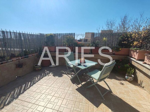 appartamento in vendita a Roma in zona Ostia