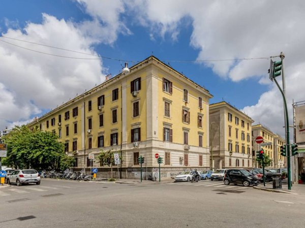 appartamento in vendita a Roma in zona Testaccio