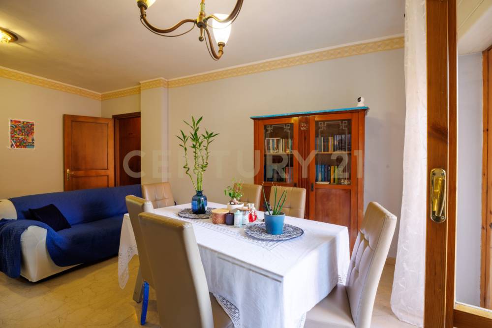 appartamento in vendita a Roma in zona Osteria del Curato