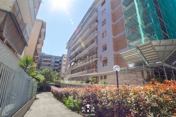 appartamento in vendita a Roma in zona Don Bosco