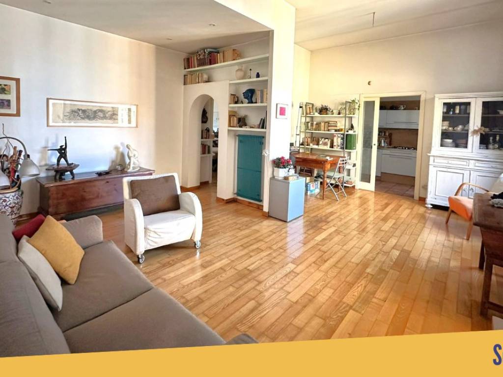 appartamento in vendita a Roma in zona Tuscolano
