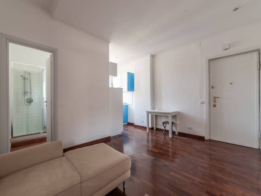 appartamento in vendita a Roma in zona Tuscolano