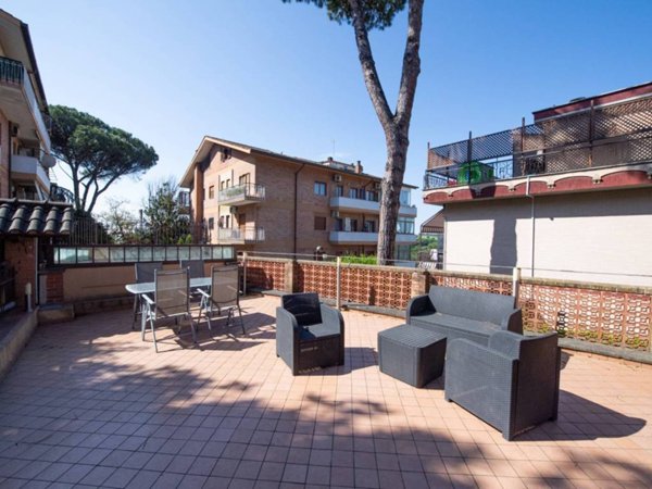 appartamento in vendita a Roma in zona Grottarossa