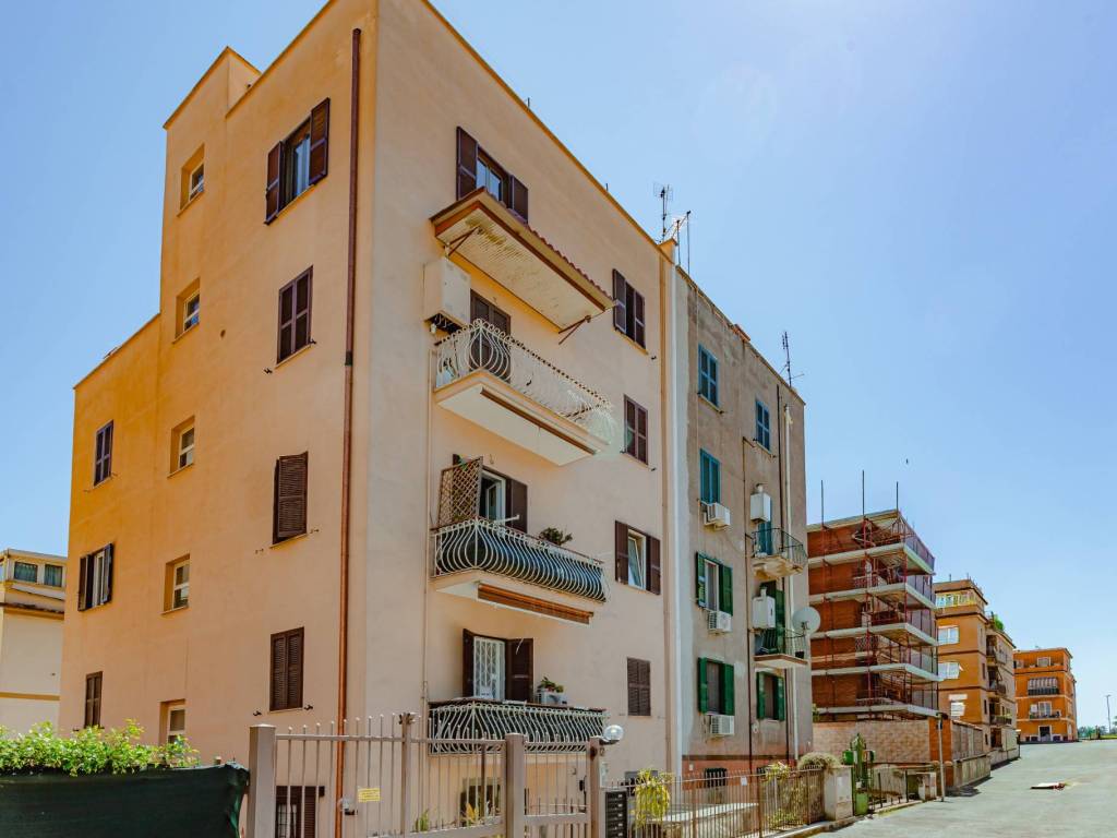 appartamento in vendita a Roma in zona Prenestino-Centocelle