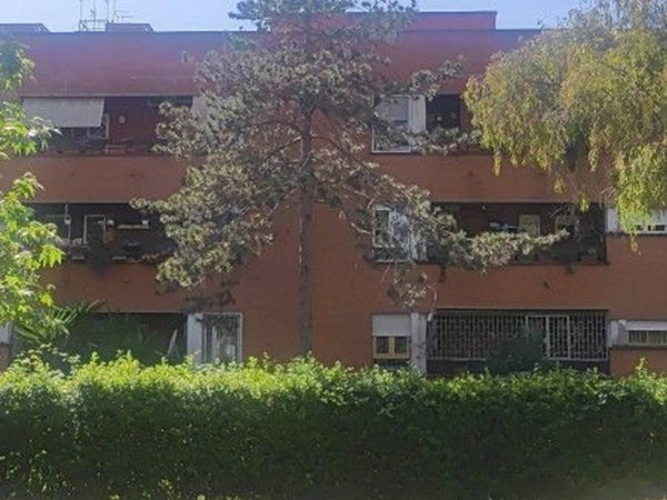 appartamento in vendita a Roma in zona Spinaceto