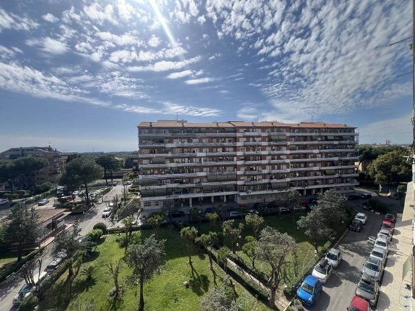 appartamento in vendita a Roma in zona Ponte Mammolo