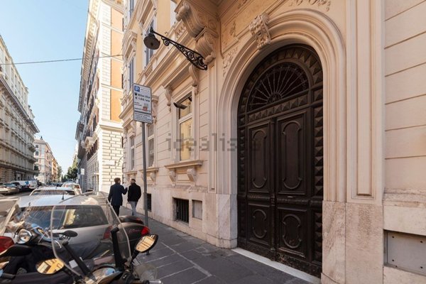 appartamento in vendita a Roma in zona Ludovisi/Sallustiano