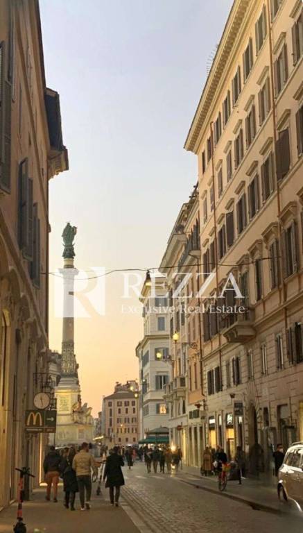 negozio in vendita a Roma in zona Campo Marzio