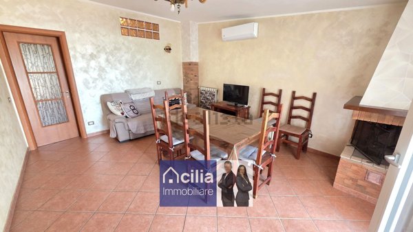appartamento in vendita a Roma in zona Acilia
