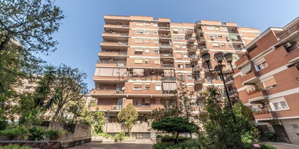 appartamento in vendita a Roma in zona Gianicolense